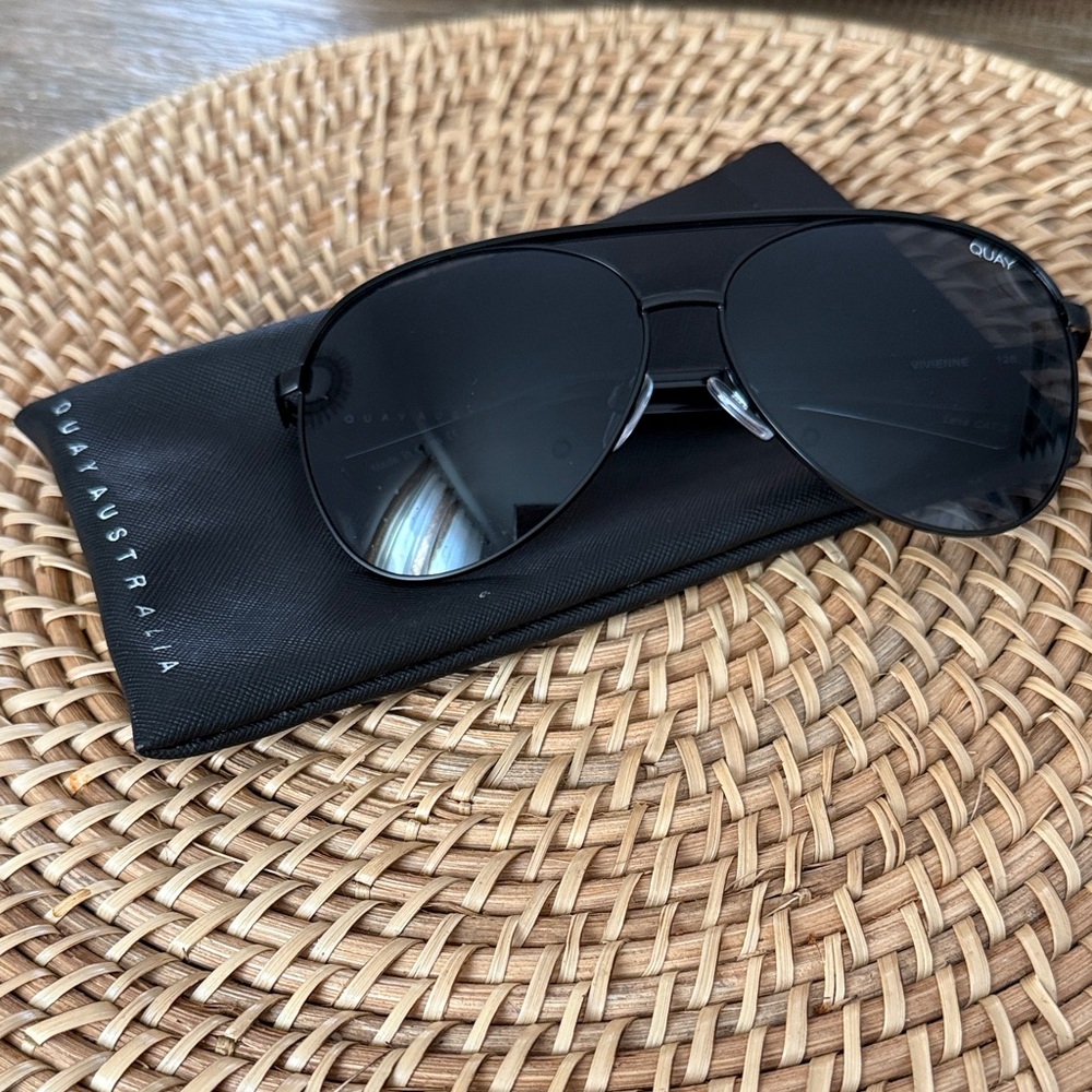 Quay Australia Dark Aviator Sunglasses